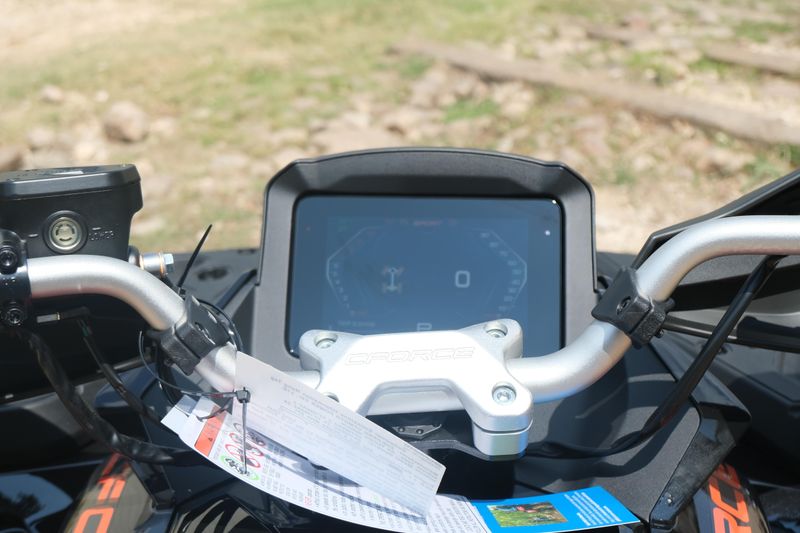 2025 CFMOTO CFORCE 1000 TOURING ZIRCON BLACK Image 21