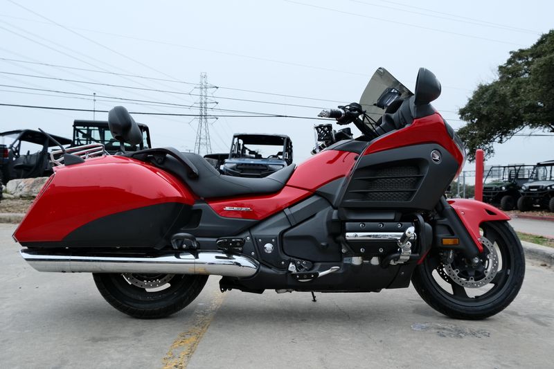 2013 Honda GOLD WING F6B DELUXE RED AND BLACKImage 9