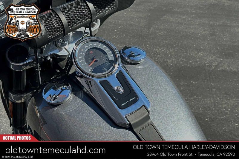 2021 Harley-Davidson Softail in a GAUNTLET GRAY METALLIC exterior color. BMW Motorcycles of Temecula – Southern California (951) 506-6903 bmwmotorcyclesoftemecula.com 