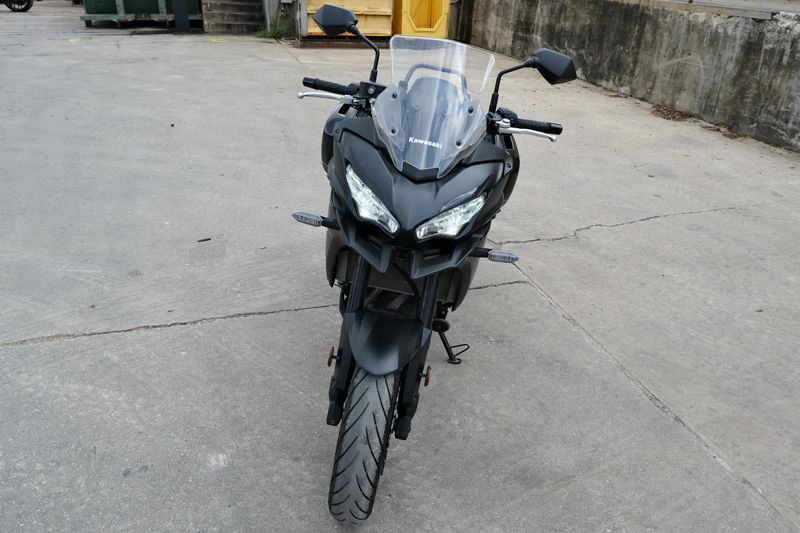 2023 Kawasaki VERSYS 650 LT METALLIC SPARK BLACK AND METALLIC FLAT SPARK BLACK Image 12