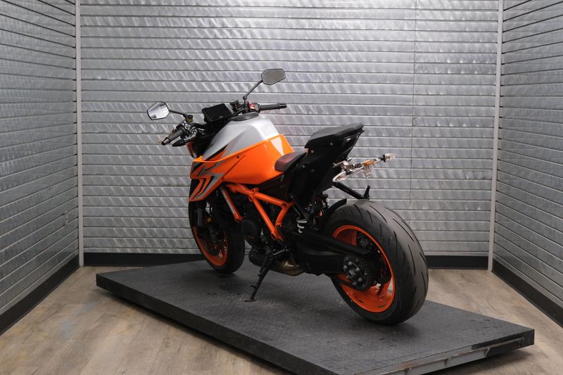 USED 2022 KTM SUPER DUKE 1290 R EVO Image 5