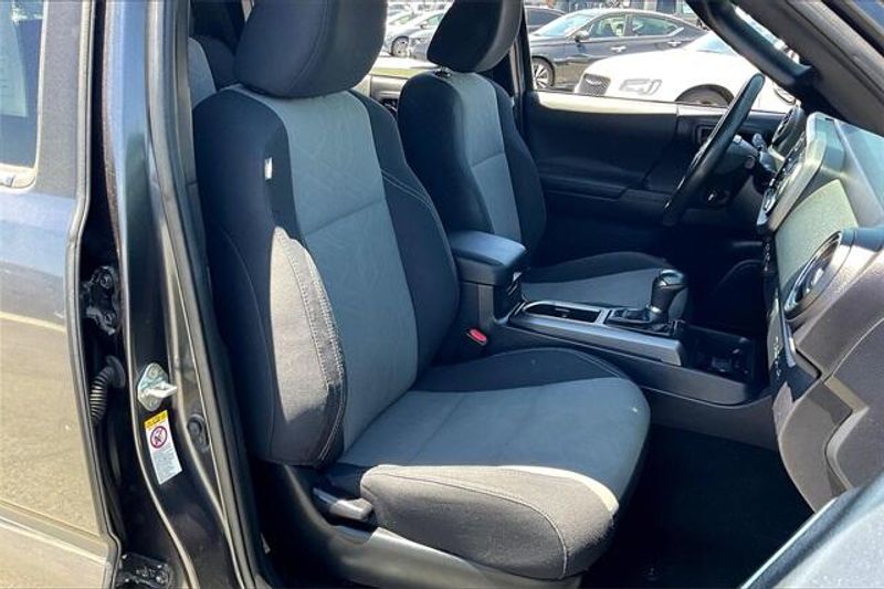 Used 2020 Toyota Tacoma TRD Off-RoadImage 6