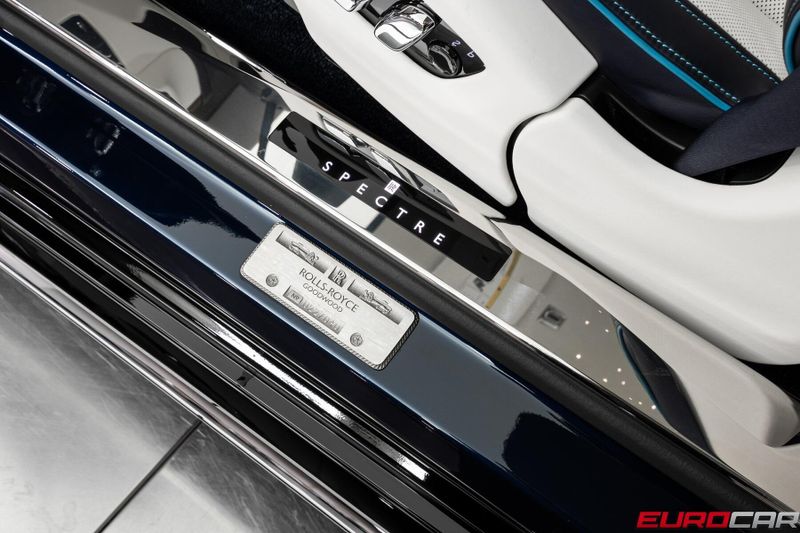 Used 2024 Rolls-Royce Spectre *LAUNCH PACKAGE * BESPOKE INTERIOR*Image 37