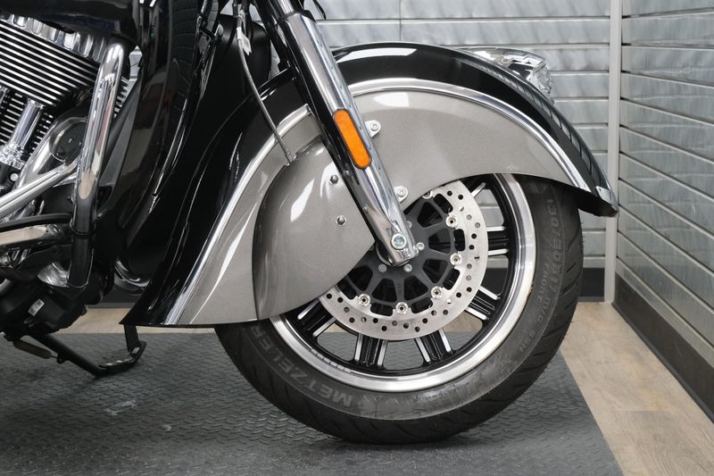 NEW 2025 INDIAN MOTORCYCLE ROADMASTER WITH POWERBAND AUDIO PACKAGE BLACK Image 8
