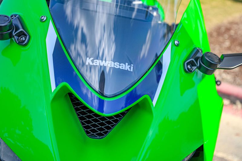 NEW 2026 KAWASAKI NINJA ZX6R Image 9