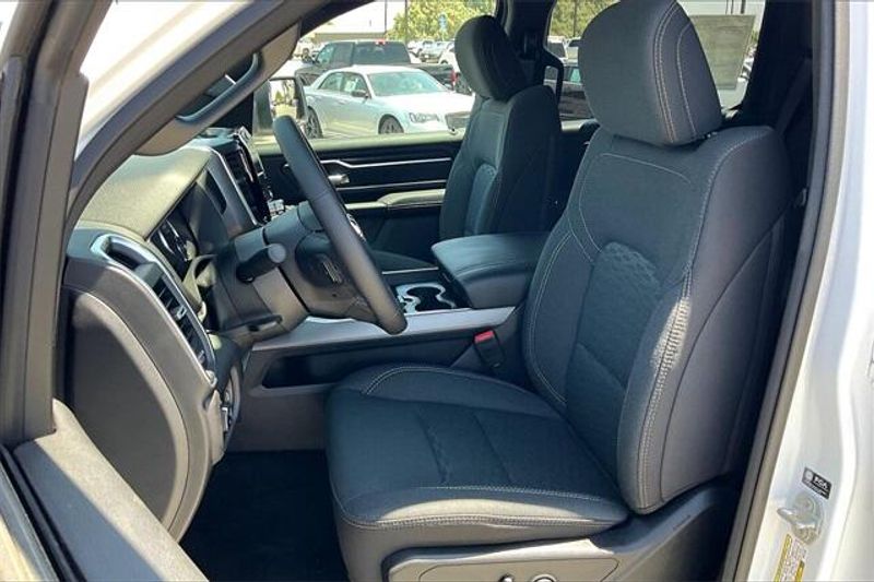 2025 RAM 1500 Big Horn Crew Cab 4x4 5