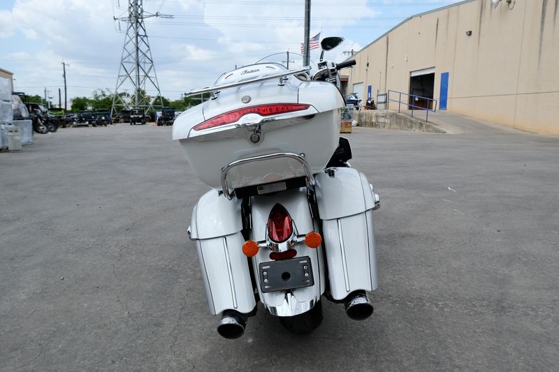USED 2019 INDIAN MOTORCYCLE ROADMASTER Image 4