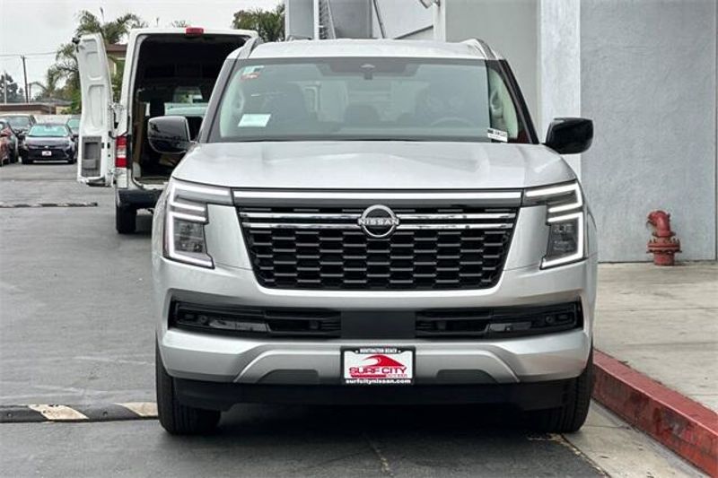New 2025 Nissan Armada SVImage 6