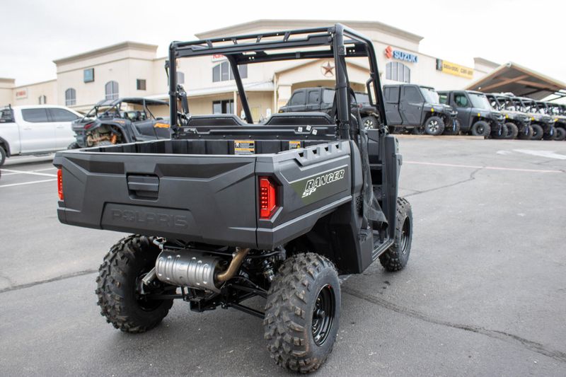 NEW 2026 POLARIS RANGER SP 570 Image 2