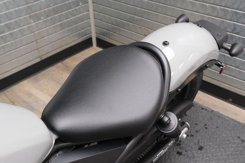 NEW 2026 HONDA REBEL 300 E-CLUTCH Image 17