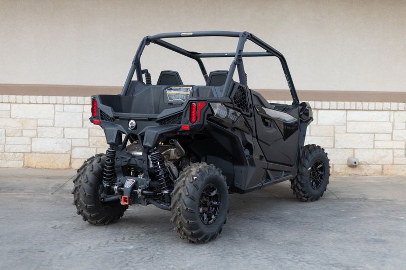 2023 CAN-AM Maverick Trail DPS 1000 in a BLACK exterior color. Family PowerSports (877) 886-1997 familypowersports.com 