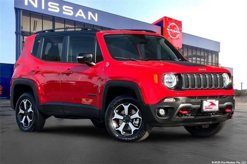 Used 2022 Jeep Renegade TrailhawkImage 1