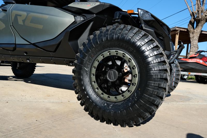 NEW 2026 CAN-AM MAVERICK R MAX X RC WITH SMARTSHOX 999T DCT Image 14