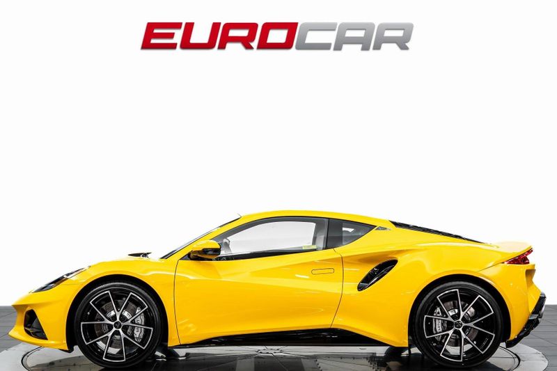 2025 Lotus Emira *6-SPEED MANUAL * NEW CAR*Image 2