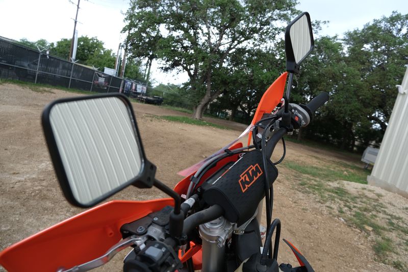 2024 KTM 500 EXCF SIX DAYS ORANGE Image 8