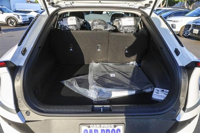 2025 Kia EV6 LightImage 27