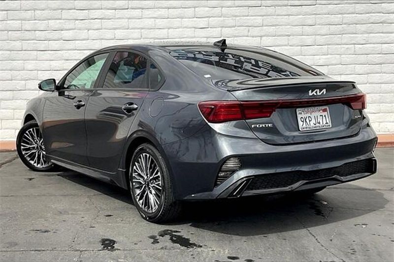 2024 Kia Forte GT-Line photo 9