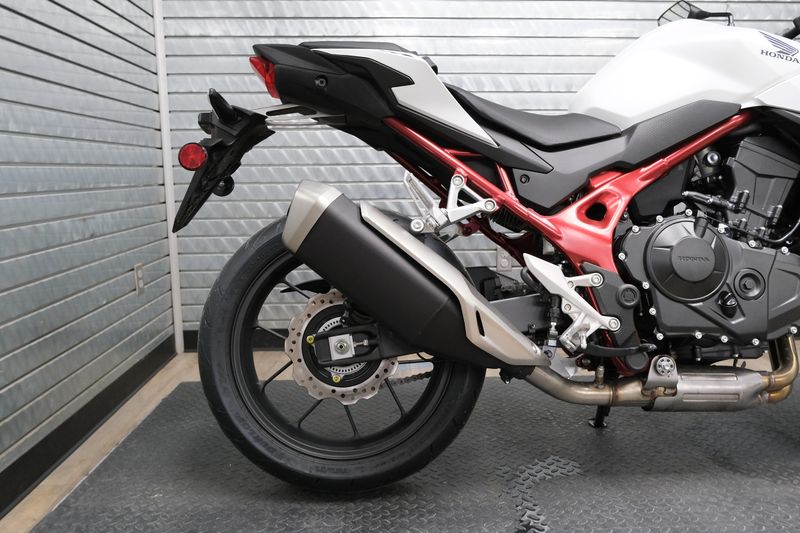 NEW 2025 HONDA CB750 HORNET Image 16