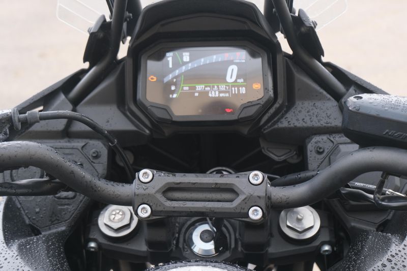 2023 Kawasaki VERSYS 650 LT METALLIC SPARK BLACK AND METALLIC FLAT SPARK BLACK Image 13