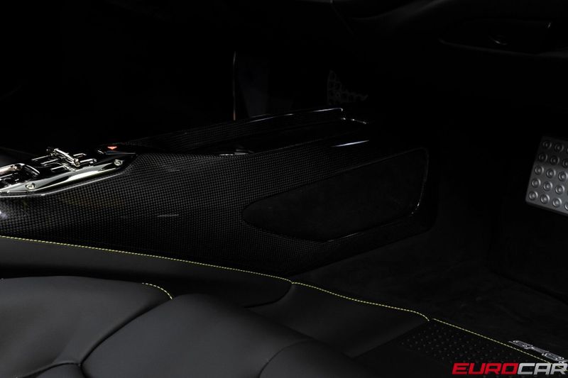 2022 Ferrari SF90 Stradale *CARBON FIBER INTERIOR * FRONT PPF*Image 35