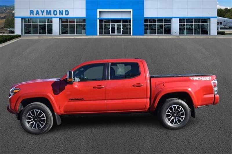 2022 Toyota Tacoma TRD SportImage 6