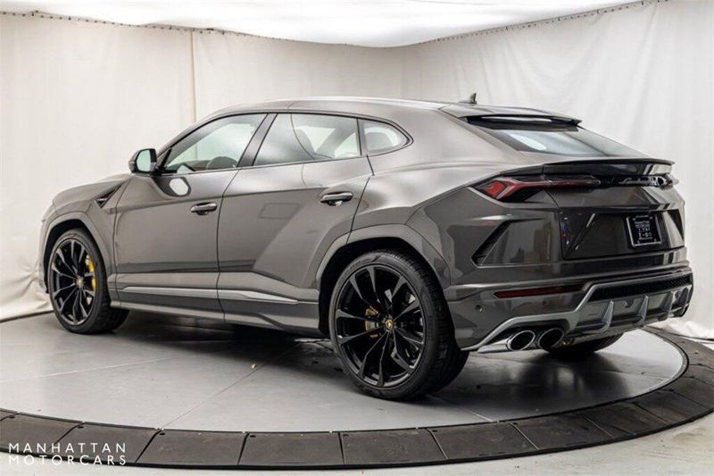 2022 Lamborghini Urus  in a Grigio Keres Metallic exterior color and Nero Adeinterior. Lotus Manhattan 347-395-5714 lotusmanhattan.com 