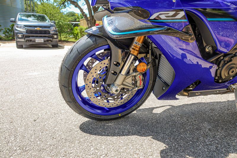 NEW 2026 YAMAHA YZF-R1 Image 7