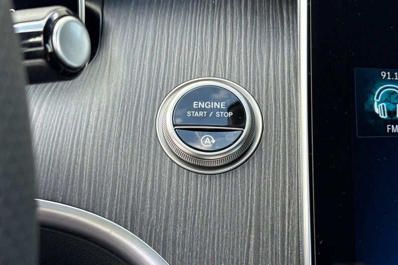 New 2026 Mercedes-Benz C-Class C 300Image 18