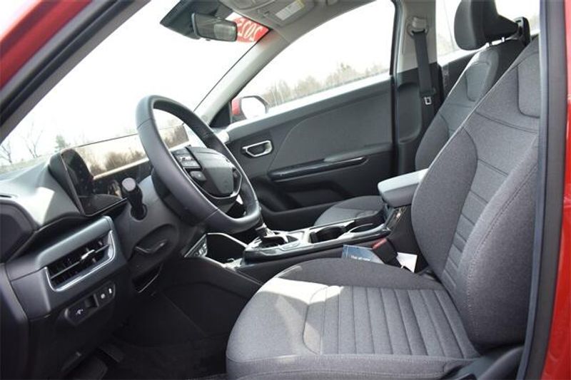 2025 Kia K4 EXImage 18