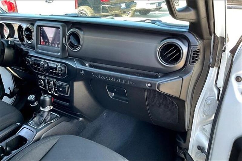 Used 2021 Jeep Wrangler Unlimited WillysImage 16