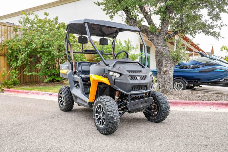 Used 2018 CUB CADET CHALLENGER 400  BLACK AND YELLOW Image 1