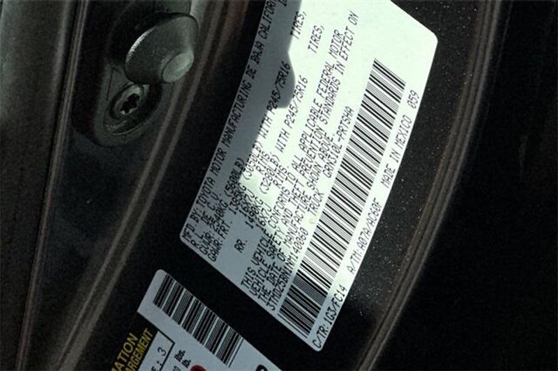 Used 2022 Toyota Tacoma Image 24