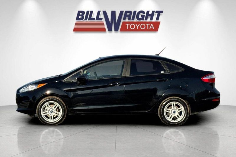 Used 2019 Ford Fiesta SEImage 6