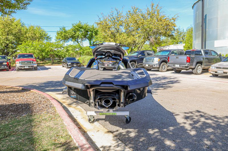 NEW 2026 KAWASAKI JET SKI ULTRA 310LX Image 17