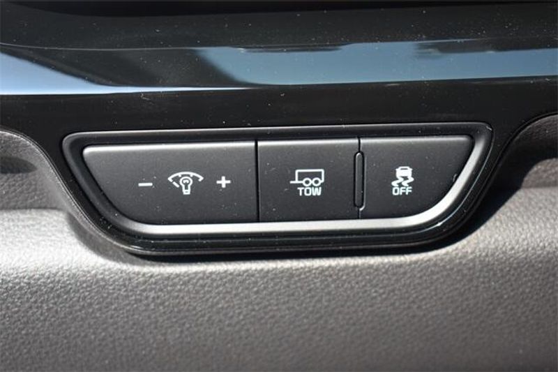 New 2025 Kia Carnival Hybrid SX PrestigeImage 24