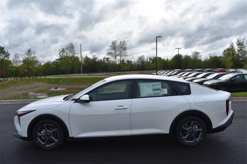 2025 Kia K4 LXSImage 6