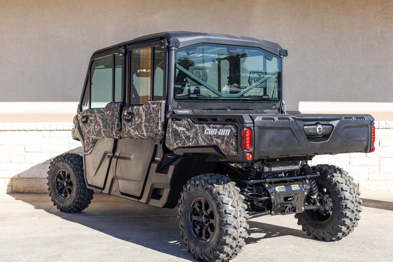 2024 Can-Am TINTED DEFENDER MAX LIMITED HD10 WILDLAND CAMOImage 5