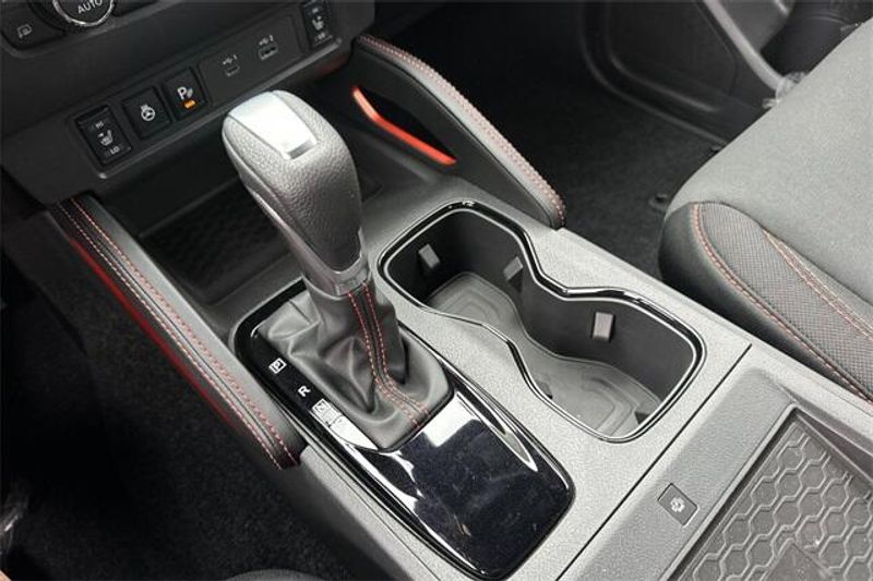 New 2025 Nissan Frontier PRO-XImage 17