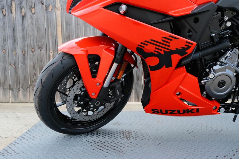 NEW 2026 SUZUKI GSX8R Image 10