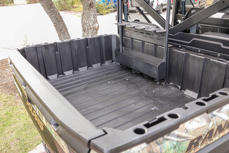 NEW 2025 POLARIS RANGER CREW XP 1000 PREMIUM Image 10