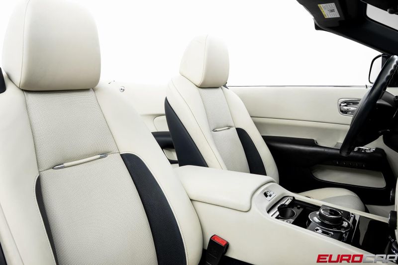 Used 2019 Rolls-Royce Dawn *FACTORY TWO-TONE * IMMACULATE CONDITION*Image 34