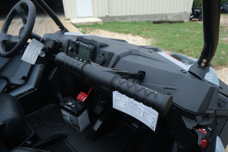 2024 Polaris RZR 200 EFI STORM GRAY Image 14