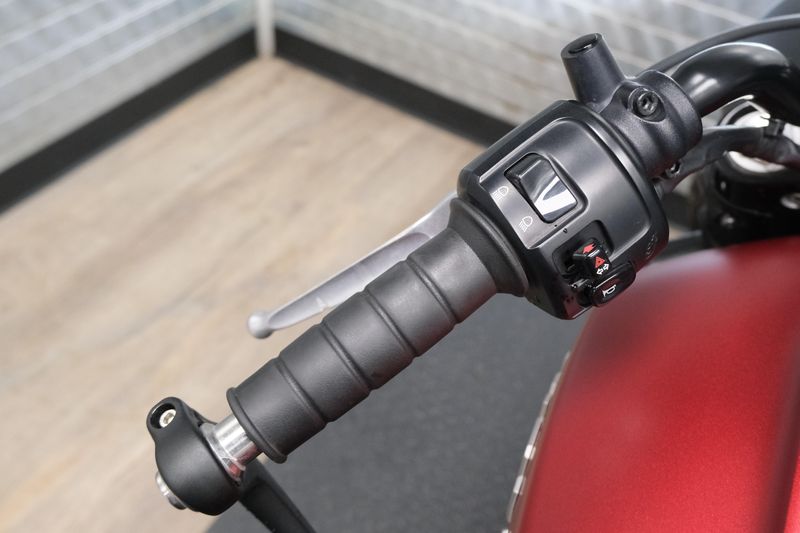 USED 2023 INDIAN MOTORCYCLE SCOUT BOBBER ABS Image 20