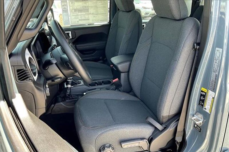 2024 Jeep Gladiator Sport 4x4Image 8