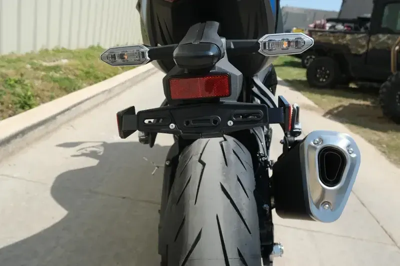 NEW 2026 KAWASAKI NINJA ZX6R Image 8