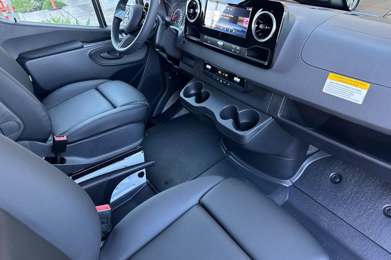 New 2026 Mercedes-Benz Sprinter 2500 Cargo 144 WBImage 12