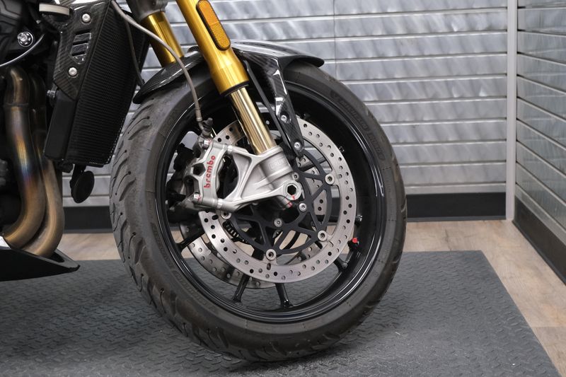 USED 2023 TRIUMPH SPEED TRIPLE 1200 RS Image 15
