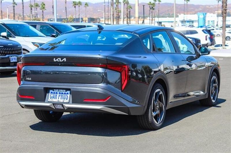 New 2025 Kia K4 EXImage 17
