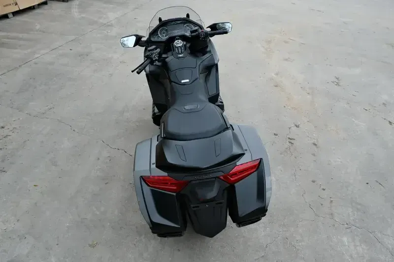 NEW 2026 HONDA GOLDWING Image 10