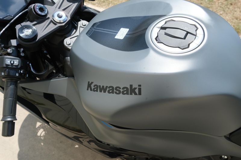 NEW 2026 KAWASAKI NINJA ZX6R ABS Image 16